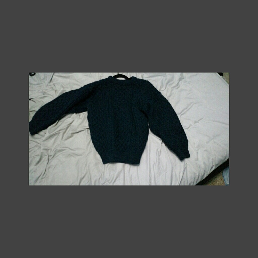 wool sweater - Picture 1 of 2